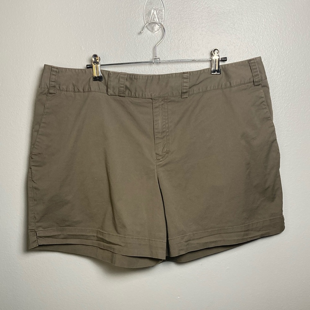 Mossimo Stretch Women's Brown Bermudas Sz 18W